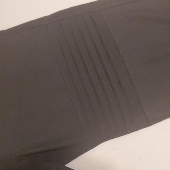 Avia Black w Design and See-thru calf Sz. 2XL Leggings - Picture 2 of 11